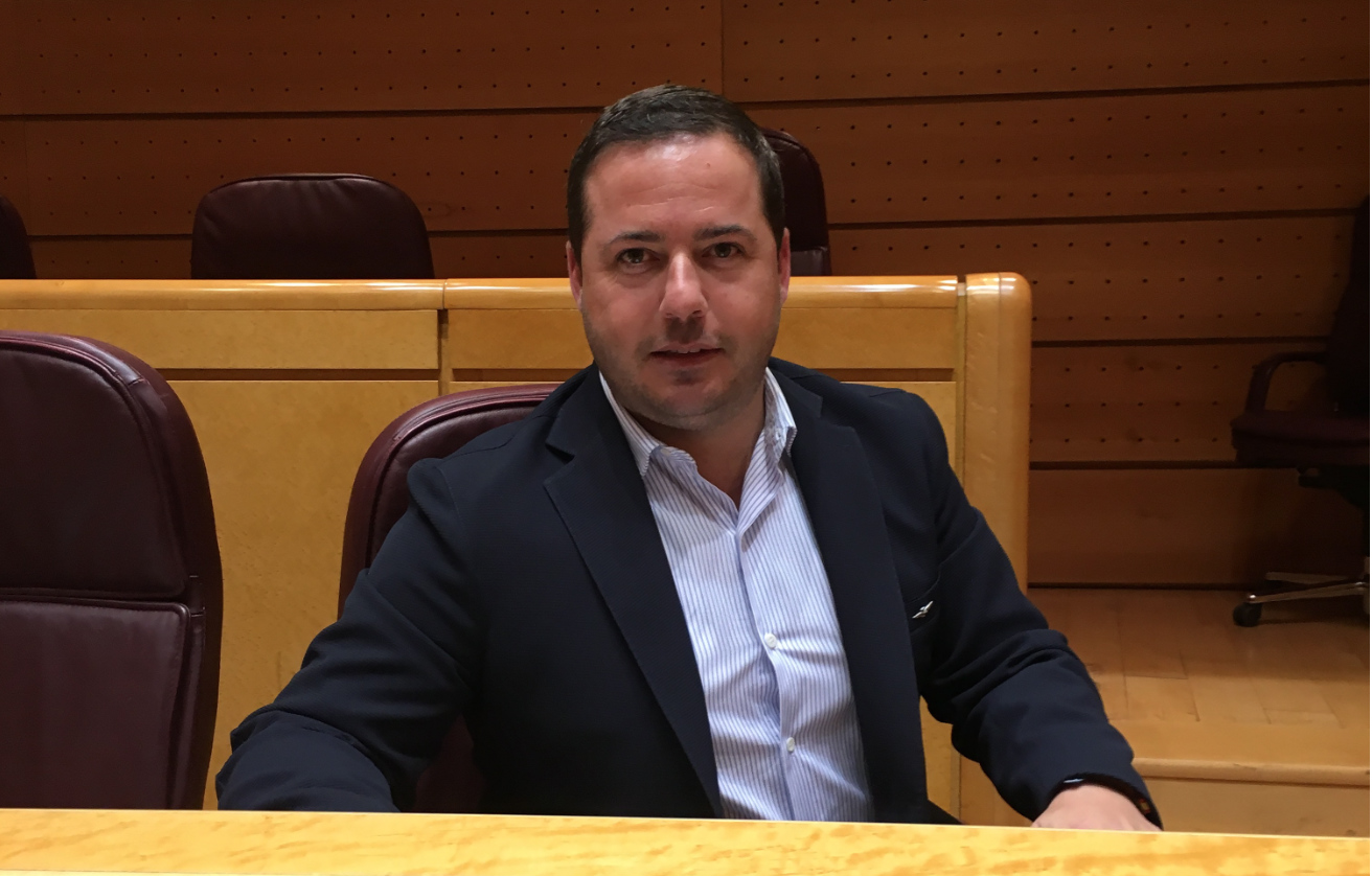 Político de Benidorm y senador por Alicante: Agustín Almodóbar